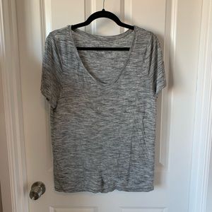 A new day grey space dye v neck tee M